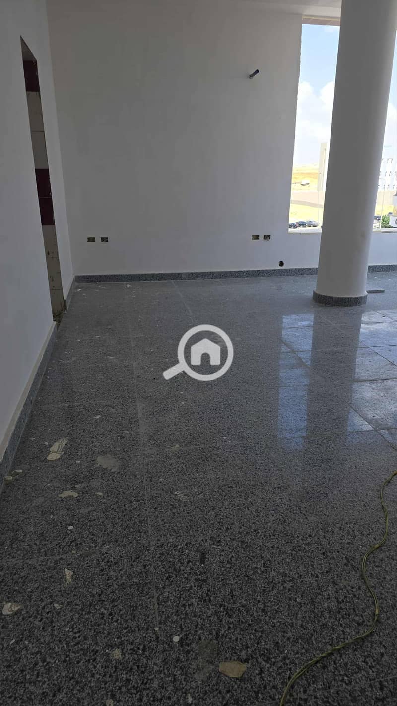 2 b7183763-36e1-489d-b253-9504121dd484. jpeg