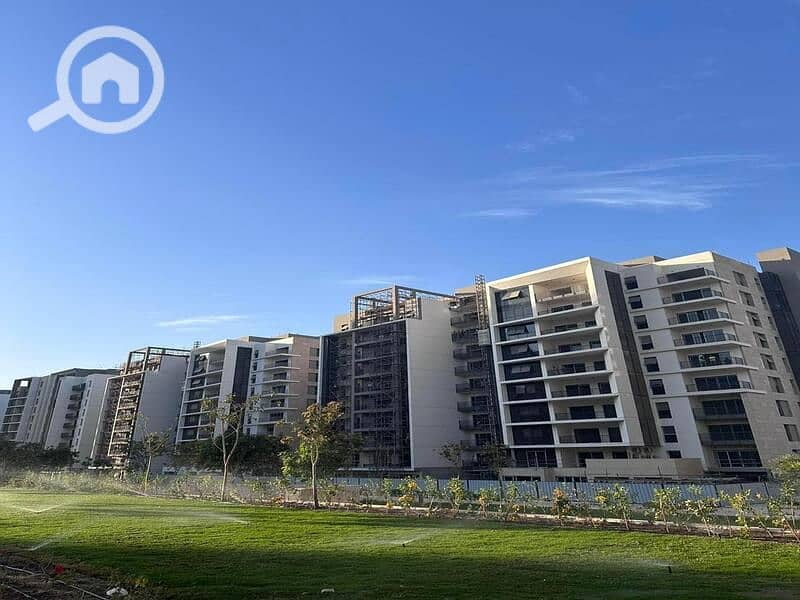 2 4c270f23-9609-43c7-8bc1-55362d3d2b98. jpg