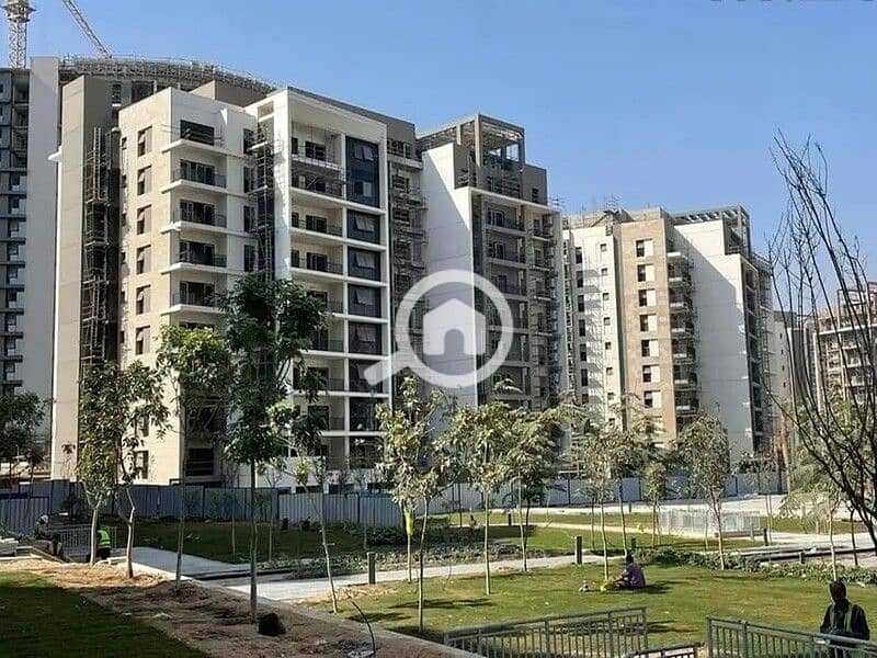 10 b33b44e5-5705-41bc-8966-622bb1d91df9. jpg