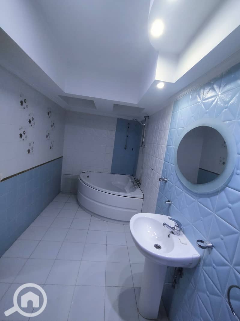 8 IMG20251110183653. jpg