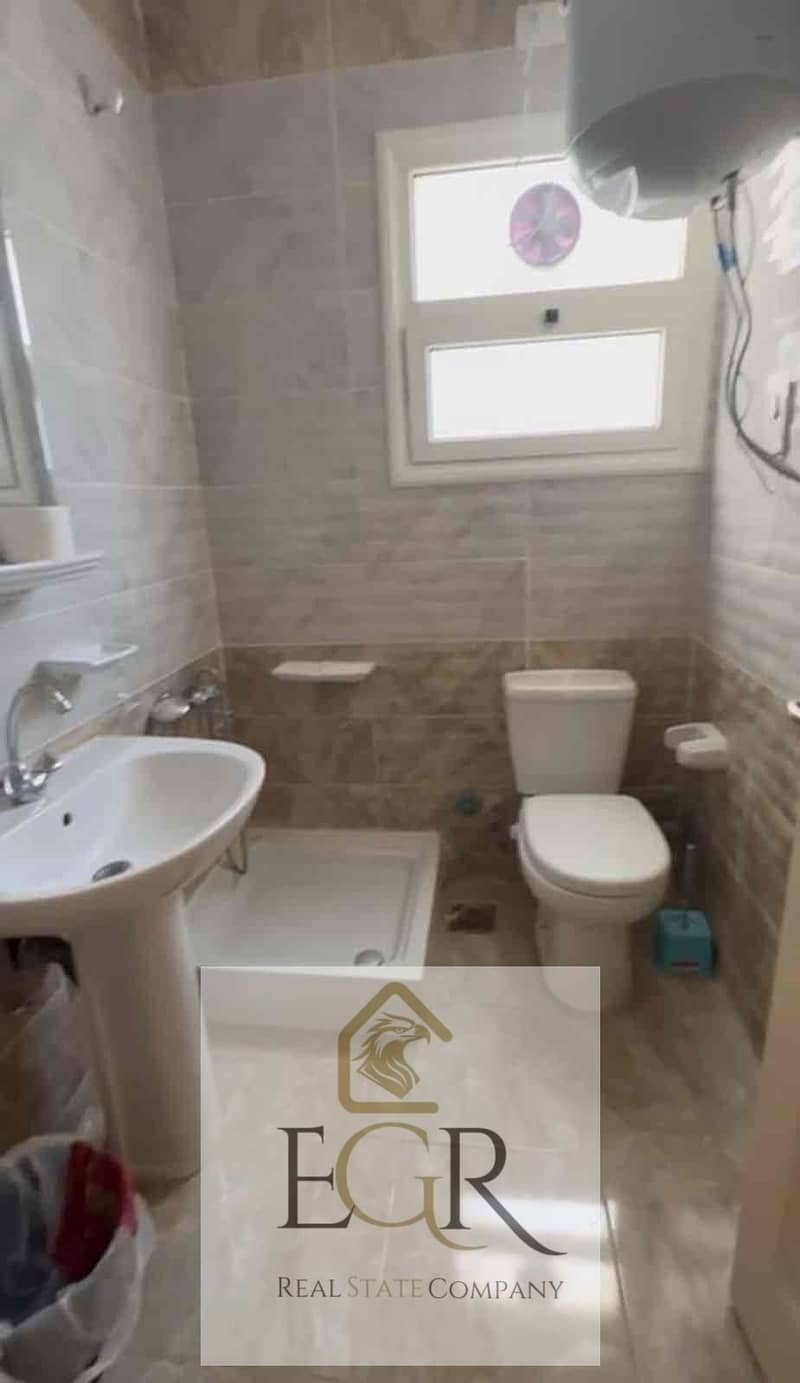 6 a4df35ef-dcfd-4691-aea8-e663670c562e. jpg