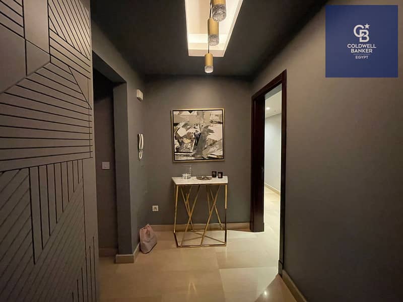 12 9f87da7d-7c63-4a25-b9f4-e1f8f5e4dcc3. jpeg