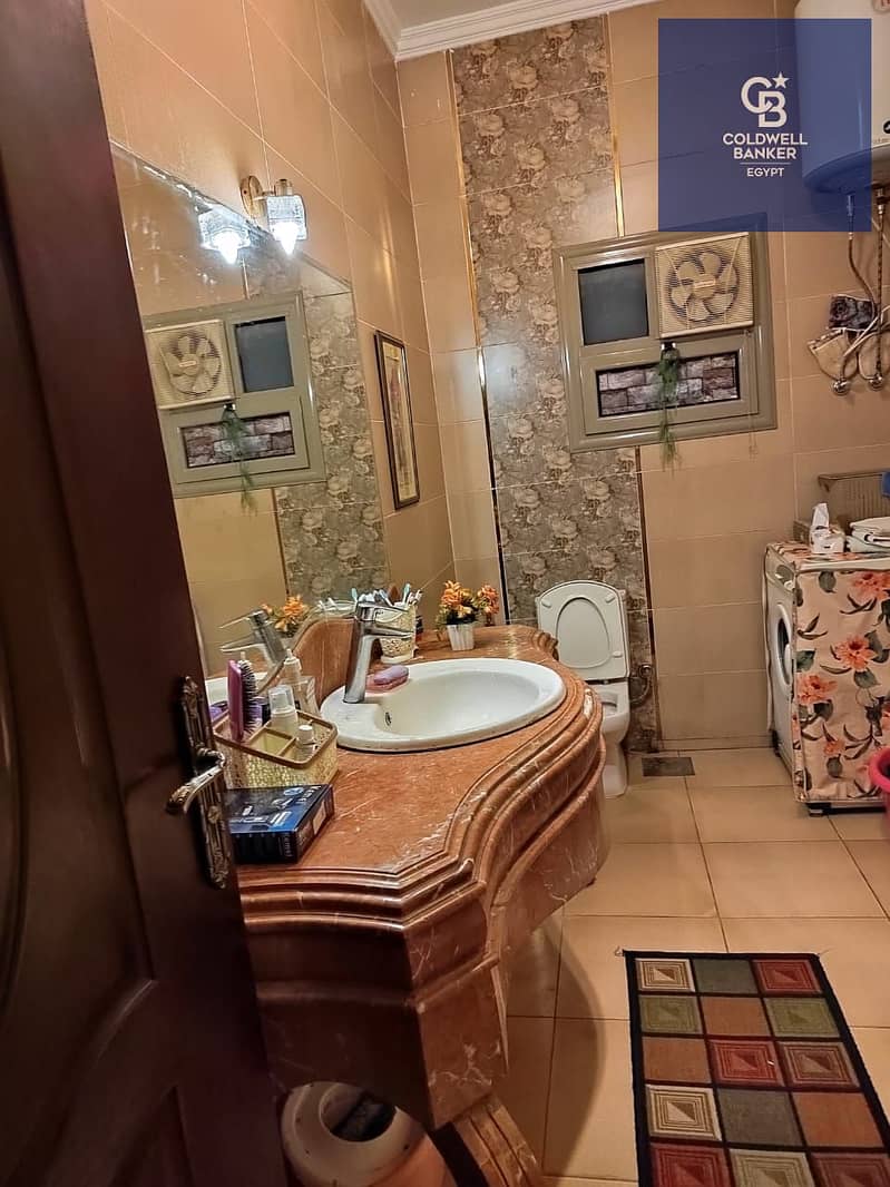 10 694a34a4-da87-4522-87a1-83a24b4ff878. jpeg