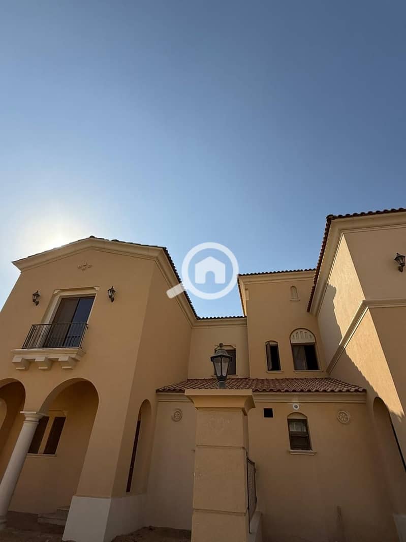 2 bca9044d-3dc0-4ab2-bfc7-5dcf3553cf88. jpg