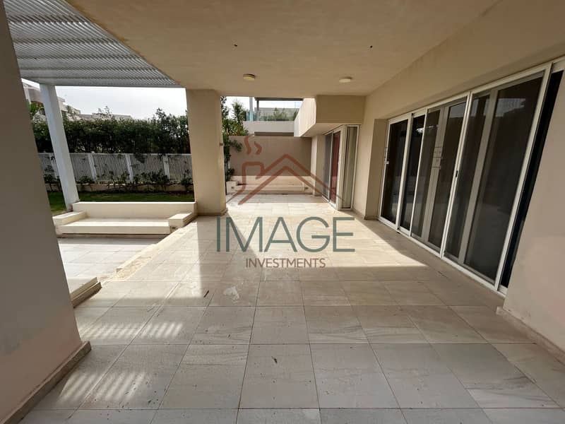 5 WhatsApp Image 2025-11-10 at 1.22. 11 PM (1). jpeg