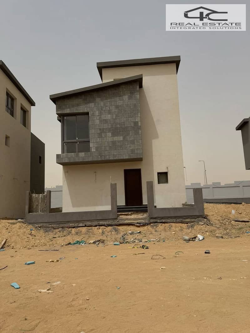 5 WhatsApp Image 2025-11-10 at 16.00. 18 (1). jpeg