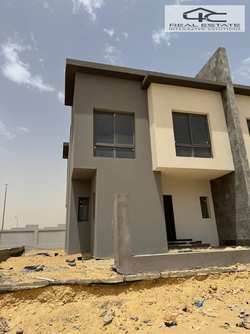 6 WhatsApp Image 2025-11-10 at 16.00. 19. jpeg