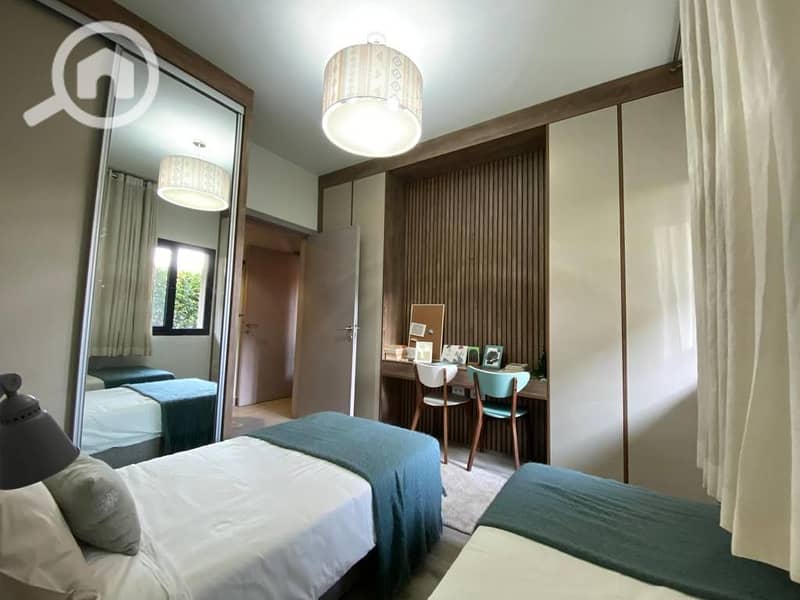 8 688a78f1-2328-475e-a160-a2a4a3d8f59d. jpg