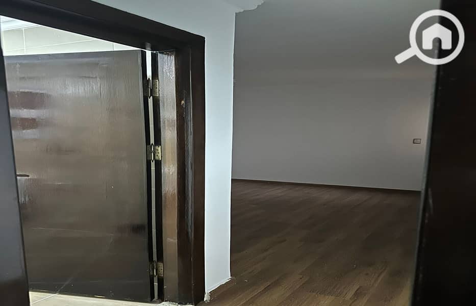 5 WhatsApp Image 2025-11-09 at 6.50. 10 PM (1). jpeg