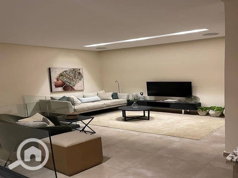 3 92ccfd62-63e7-4cb2-a912-31192ba680c4. jpg