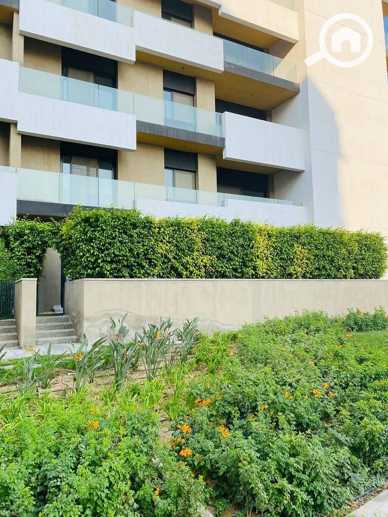 8 60fca221-db5a-437b-beb8-b4b2b05adc35. jpg