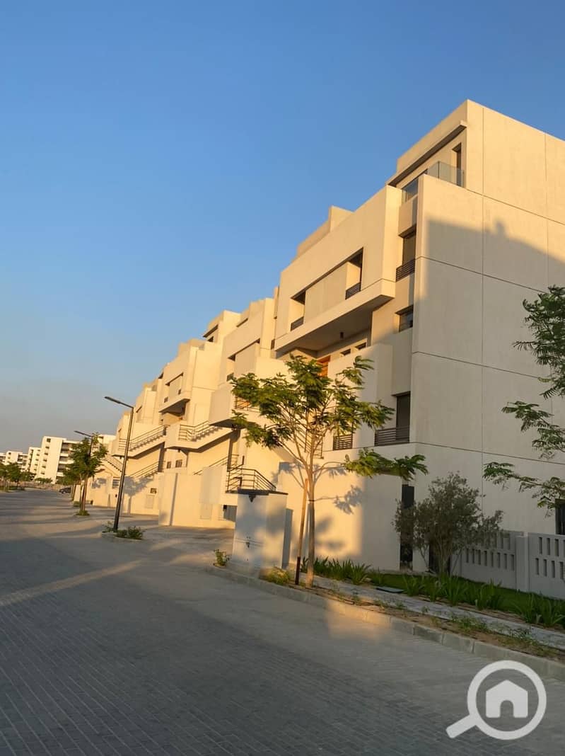 5 ba2fca4e-a513-4cb0-b3ad-fbc9bd3f33f6. jpg