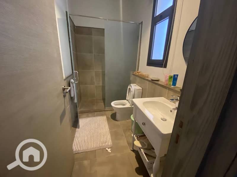 9 df470d0a-36c0-4e18-b037-9d30cb24bac5. jpg