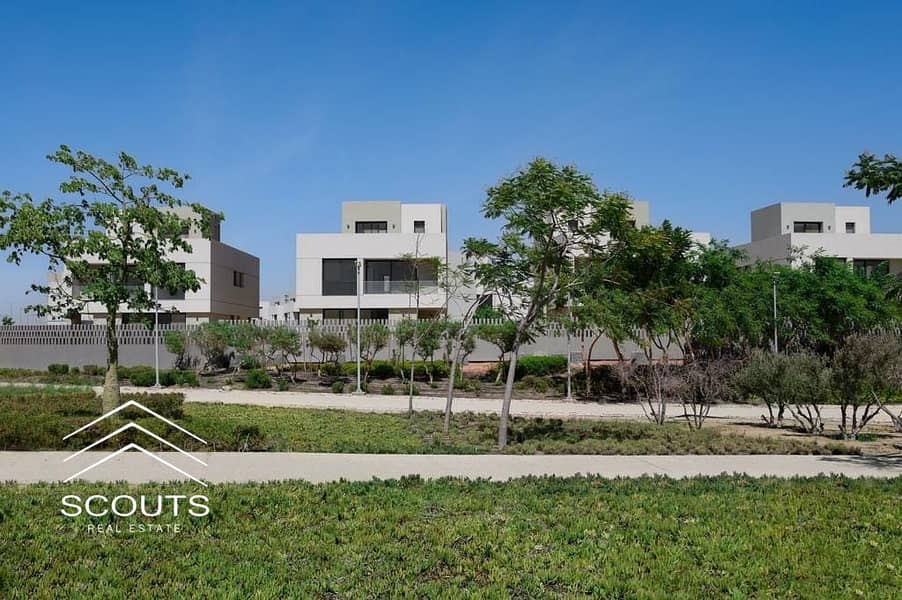 14 WhatsApp Image 2025-11-08 at 17.31. 00_40219066. jpg