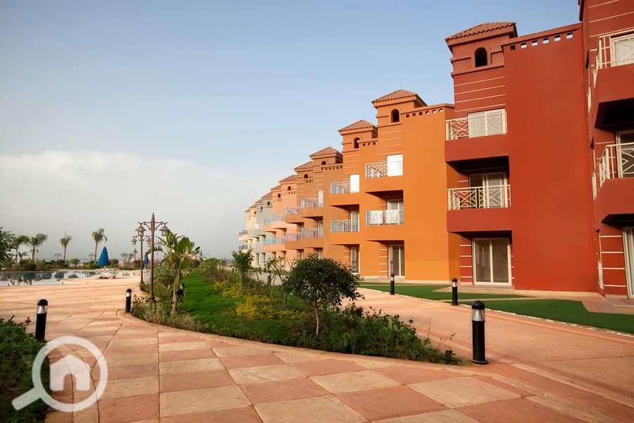 6 شالية-للبيع-مرحلة-ووترفرونت-بورتو-العين-السخنة-waterfront-porto-sokhna- (2). jpg