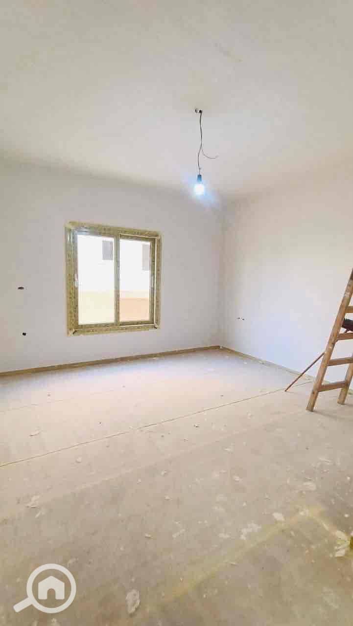 10 d765d79f-87c4-4e48-87a3-27c0e3b46bd7. jpg