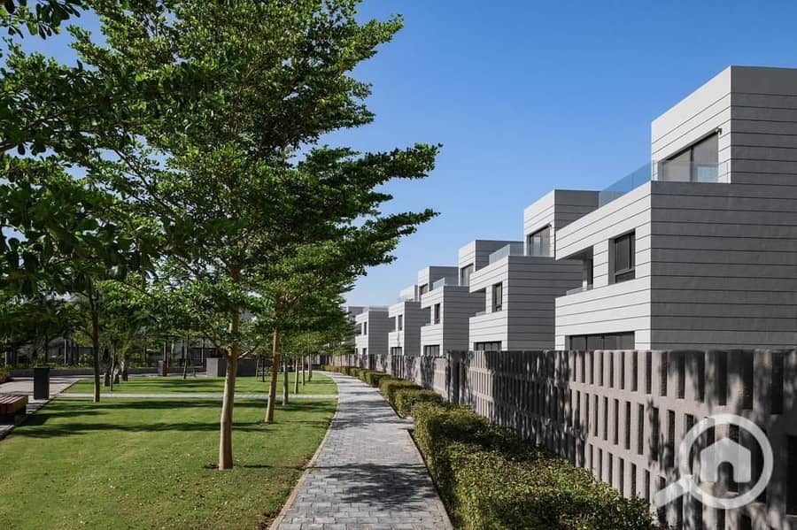 13 WhatsApp Image 2025-11-09 at 15.06. 12_074fc75e. jpg