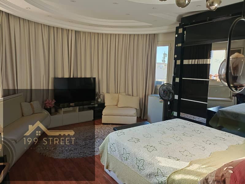 4 WhatsApp Image 2025-11-04 at 22.18. 07. jpeg