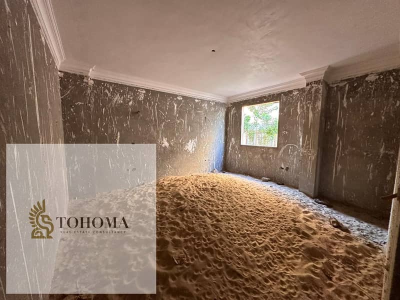 6 8a733ec4-5e65-4843-a52a-b3c505e635d7. jpg