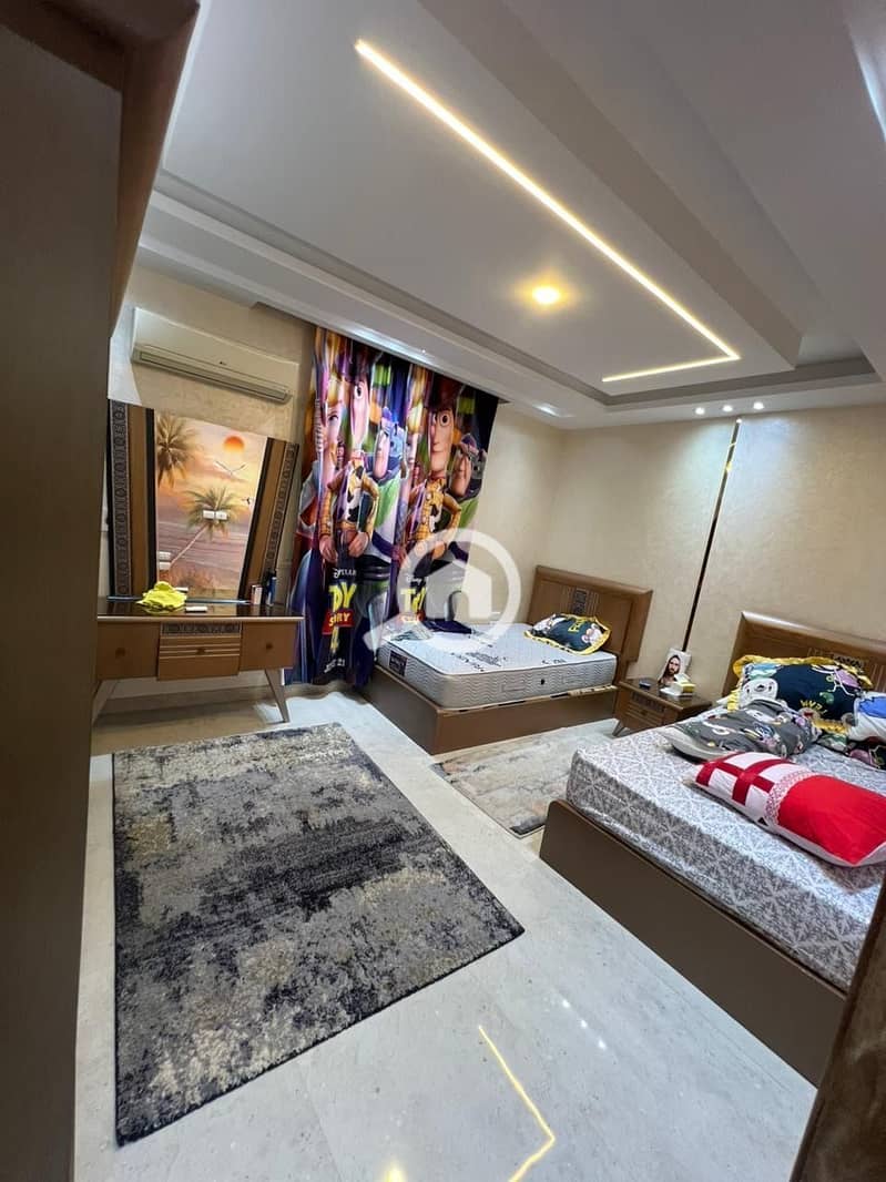 10 6042a0c40fb843ecab7ef2e118c6f09b. jpg