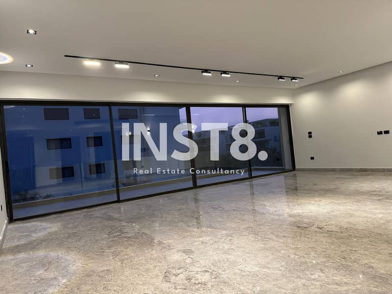 15176d09-8a10-4467-8ec4-5dc5f0d78e0b. jpeg