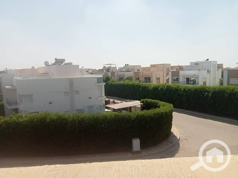 2 f8b97453-55ab-4996-98d0-714bd1efe1f1. jpeg