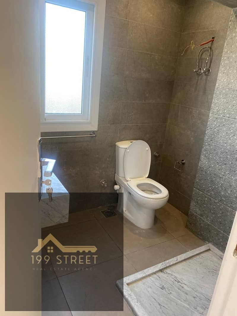 8 WhatsApp Image 2025-11-11 at 10.10. 06. jpeg