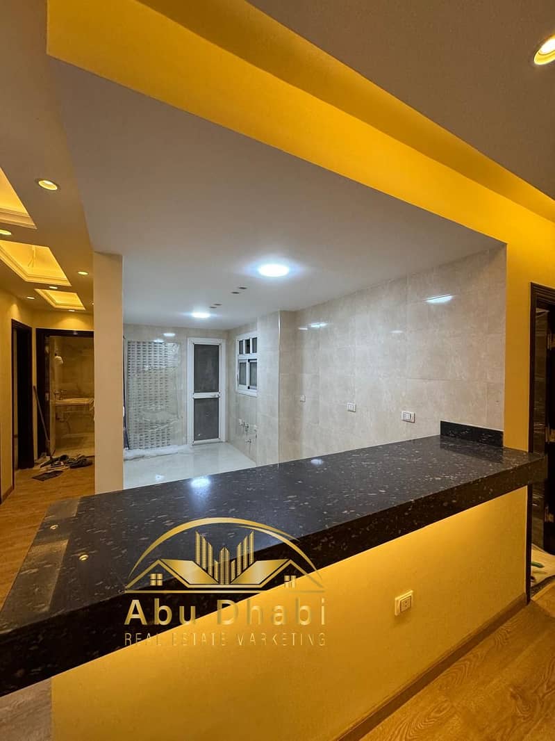 10 a4e69ea7-0357-42a2-987e-3e2429b0d238. jpg