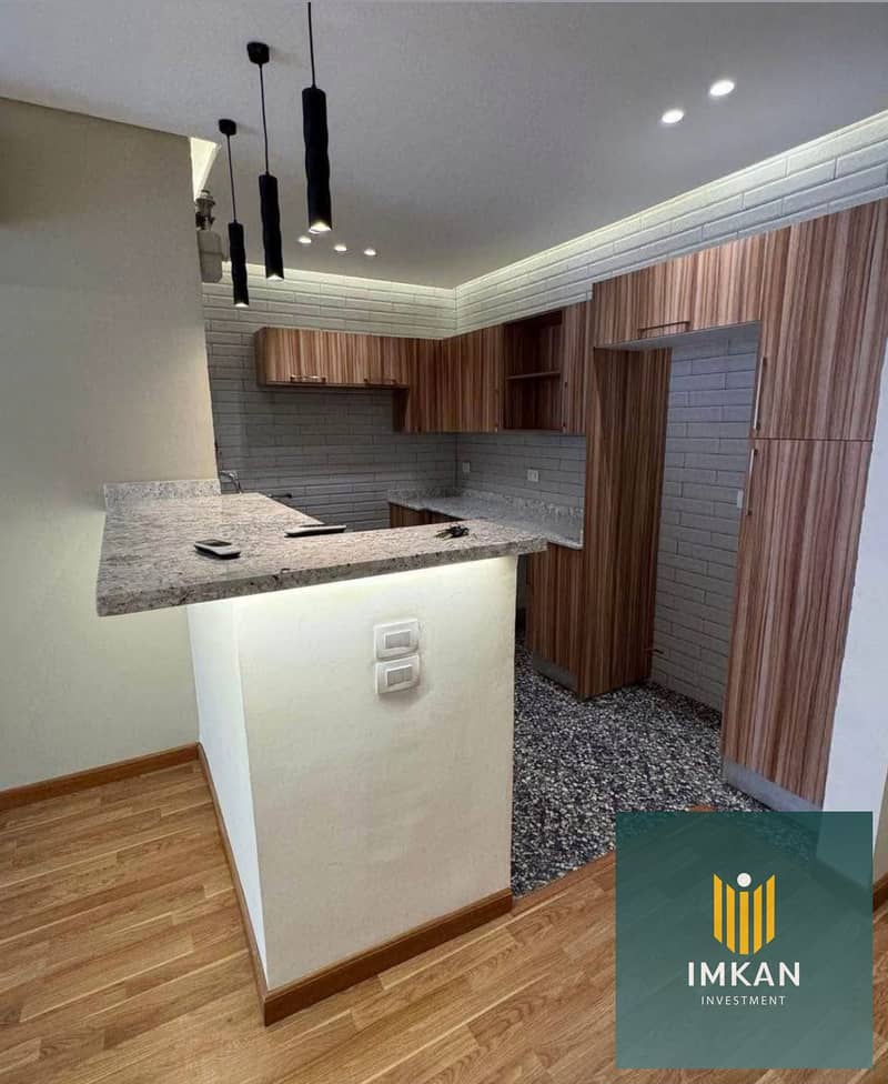 2 e389c64d-cf86-48ef-83f7-856122977112. jpg