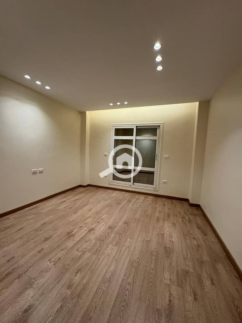 8 31aabca4-890d-4d7b-9b8d-1a0427c0e08b. jpg