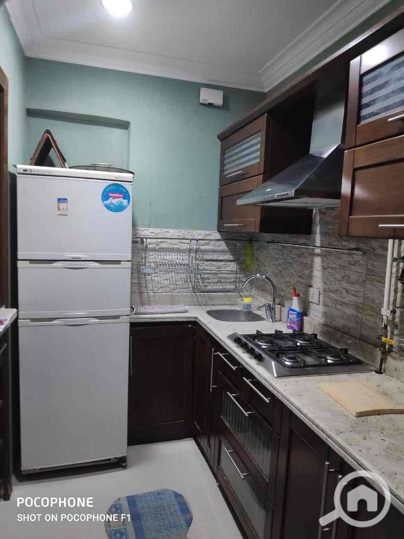 8 594e07eb-6da7-4912-8f7a-d22c61671ec5. jpg