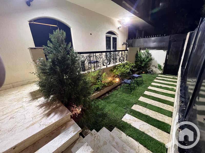 3 a679def4-e909-42e2-8ca5-9ba40bb94bf0. jpg