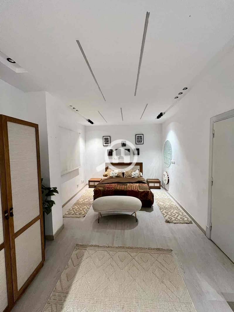 13 8417f768-66d9-47e6-924d-1f3b065a35ec. jpg