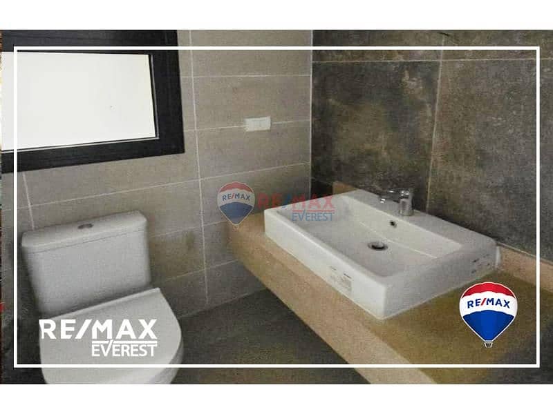 12 3f0484c0-3013-4c73-b7e5-c42f6e94e18d. jfif. jpg