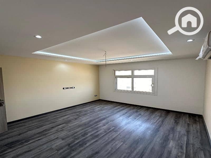 4 WhatsApp Image 2025-11-10 at 4.10. 10 AM. jpg