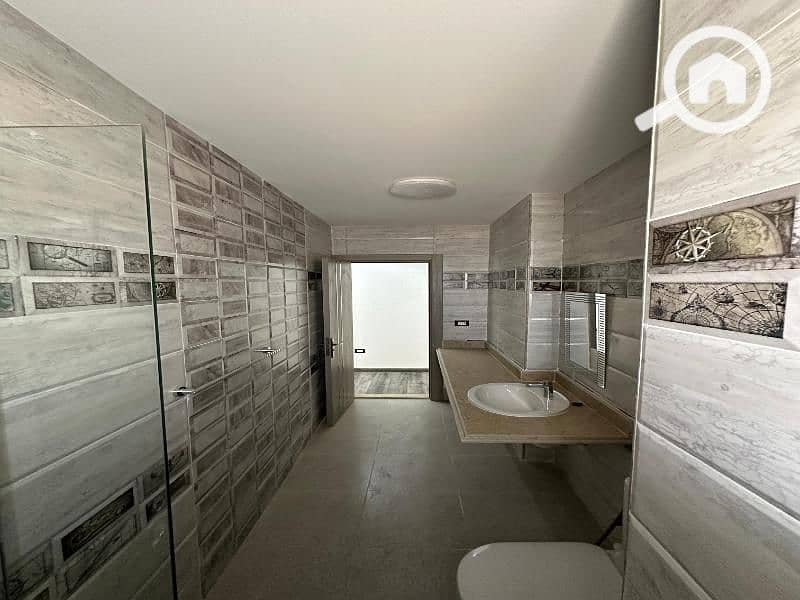 7 WhatsApp Image 2025-11-10 at 4.10. 11 AM (1). jpg