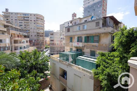 فلیٹ 3 غرف نوم للايجار في الإبراهيمية، الإسكندرية - 1. jpg