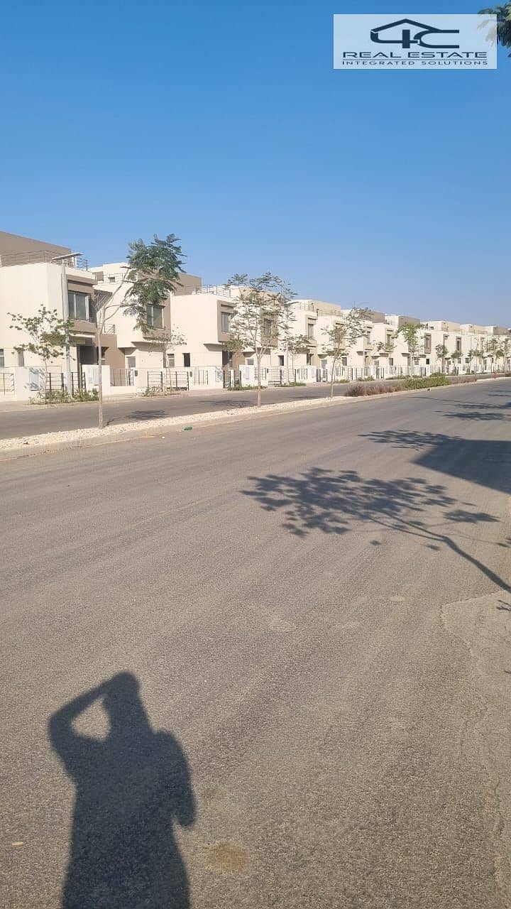 4 WhatsApp Image 2025-10-23 at 3.37. 06 PM (1). jpeg