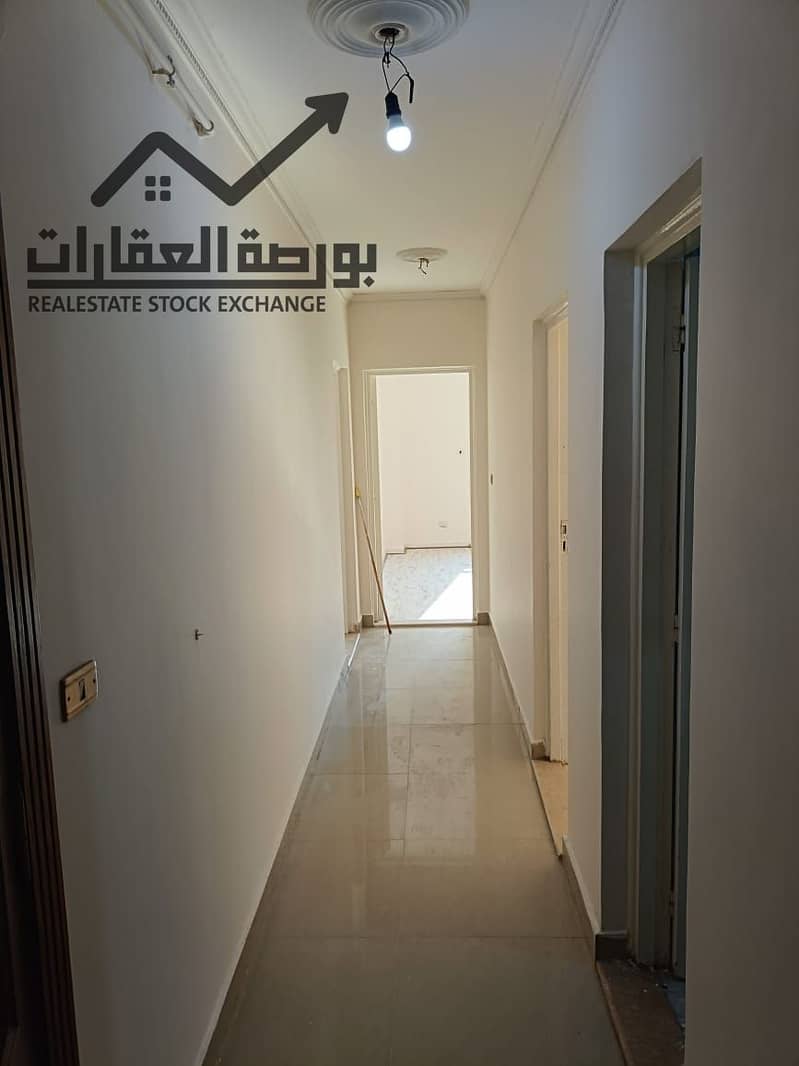 10 e0850a15-a985-49d2-91ca-b07cb639a7d6. jpg