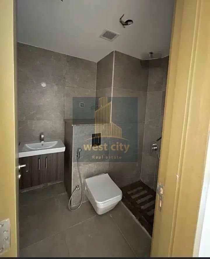 4 WhatsApp Image 2025-11-08 at 2.33. 39 PM(2). jpeg