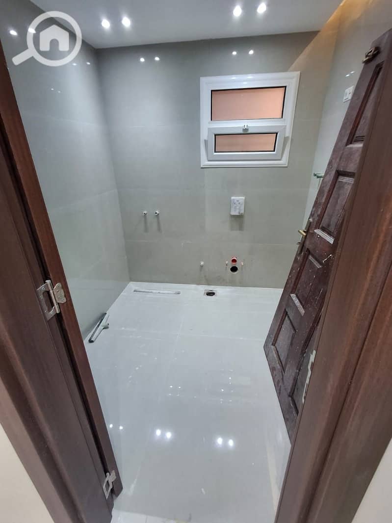 7 WhatsApp Image 2025-11-11 at 11.49. 37 AM (2). jpeg