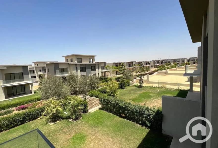 3 7832746-40c70o. jpg