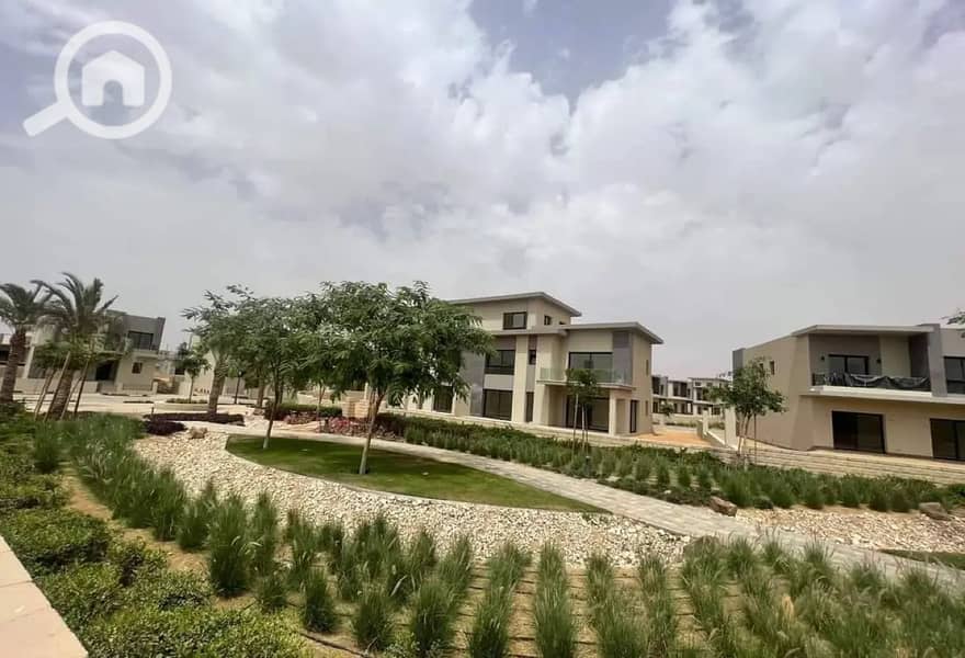 6 7832746-b2aa9o. jpg