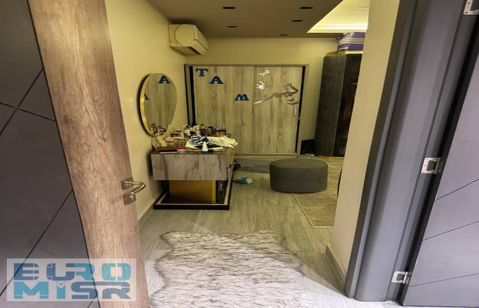 8 WhatsApp Image 2025-09-28 at 3.19. 28 PM (4). jpeg