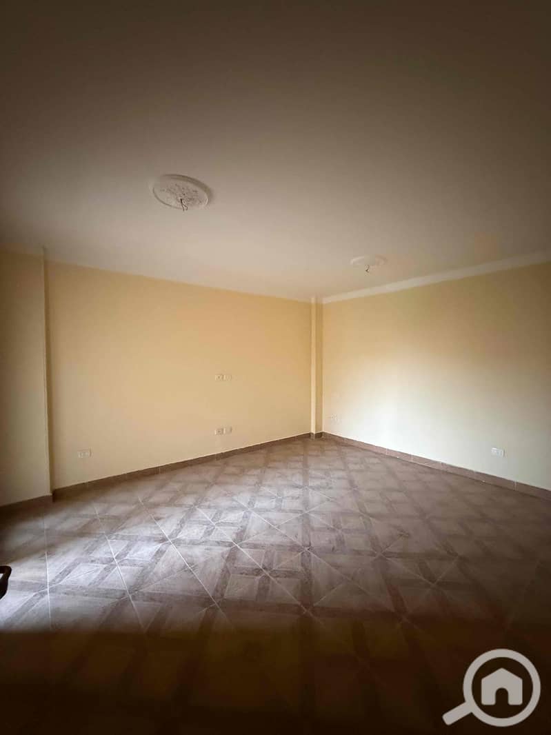 6 9b9c472e-ec39-4e27-960c-384569eee1be. jpg