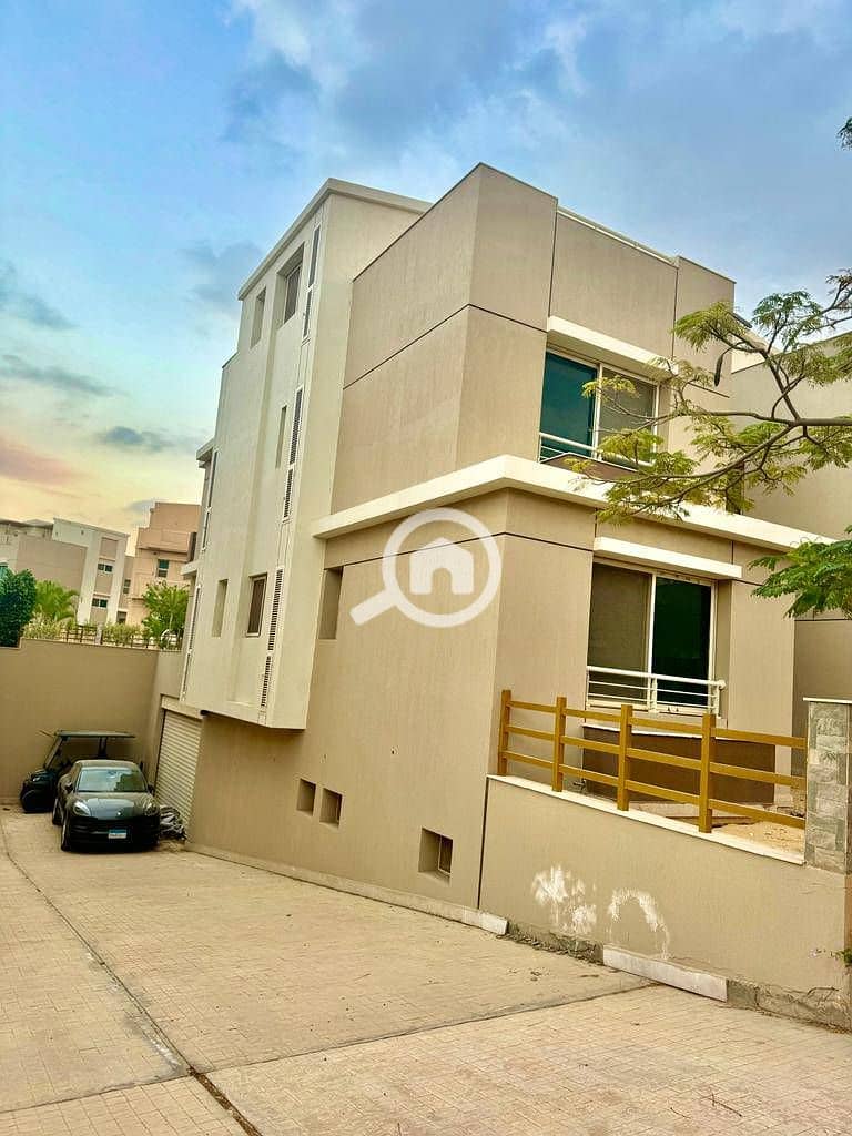 6 505711027_1246151450322310_8973360179052118916_n. jpg