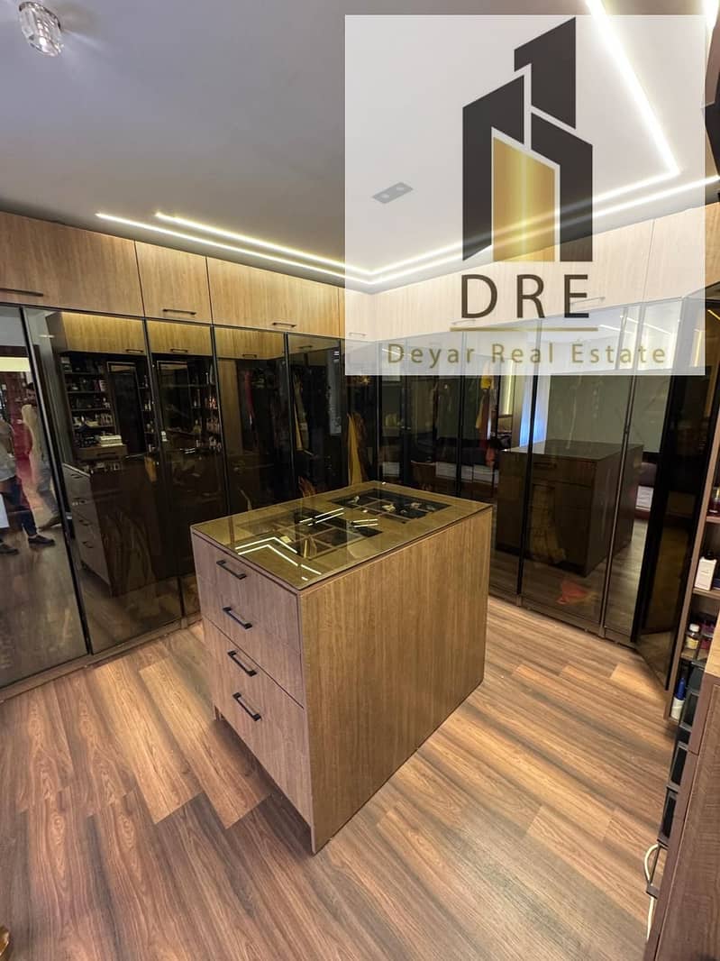 12 10477776-09fa-4d7e-8b1c-64a418e7fd92. jpg