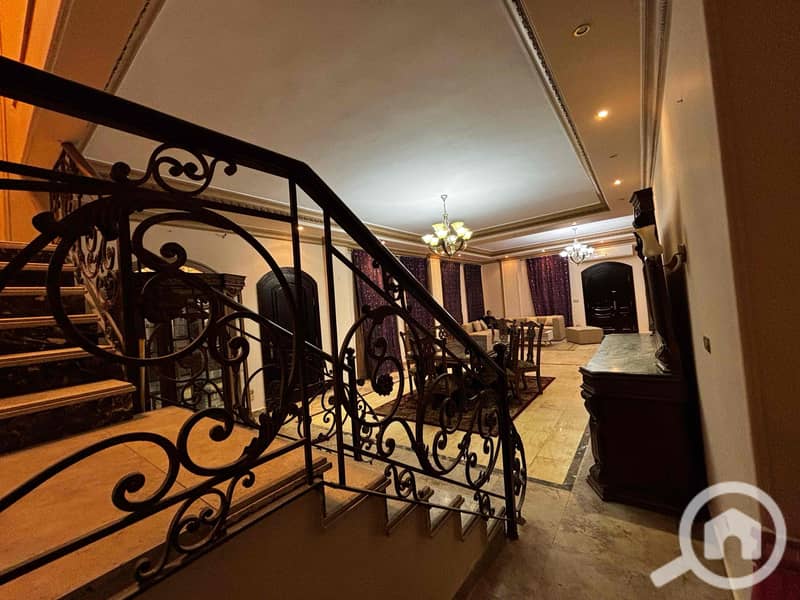 2 252d8c74-3bf8-4e31-a1b3-c7ec77139f20. jpg