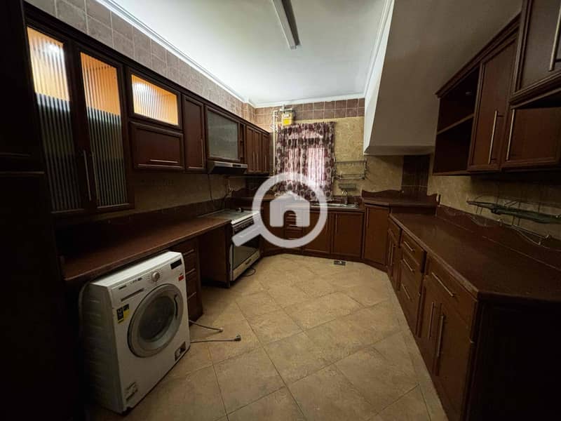 3 369bc6db-3d51-4dd0-b54d-26ea0f783f84. jpg