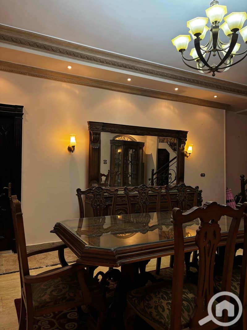 12 16552cd5-8729-48a7-8b5d-3cd425dfb459. jpg